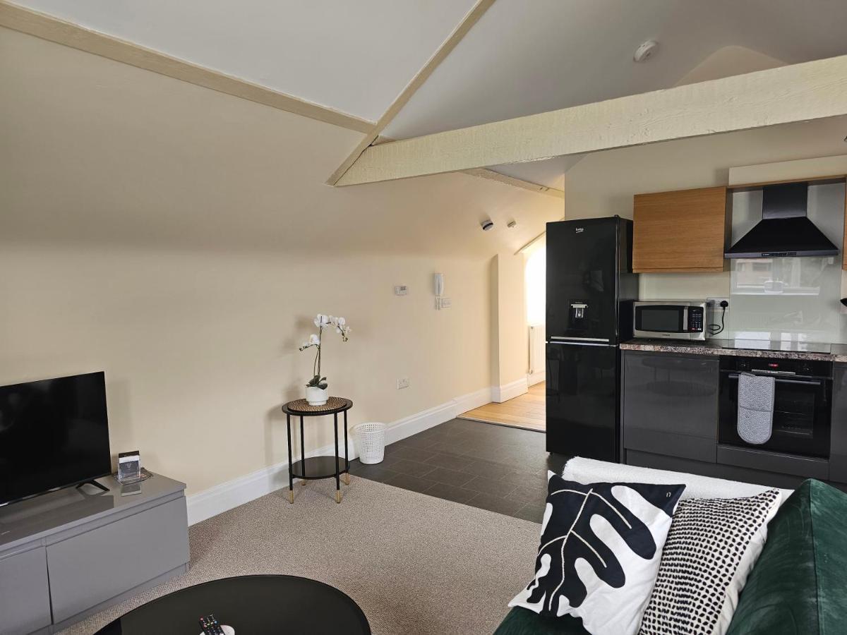 Charming 1-Bed Loft In Caerleon Lejlighed Newport  Eksteriør billede