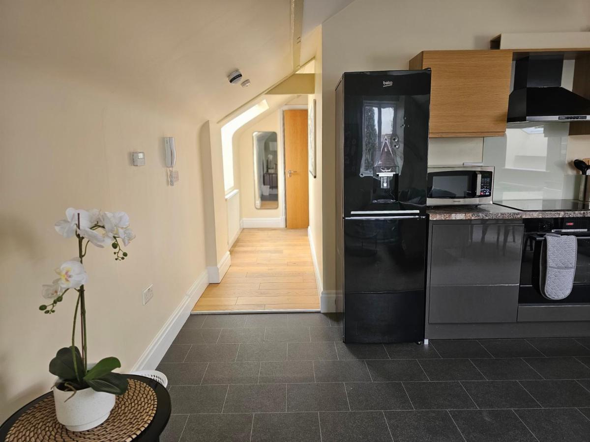 Charming 1-Bed Loft In Caerleon Lejlighed Newport  Eksteriør billede