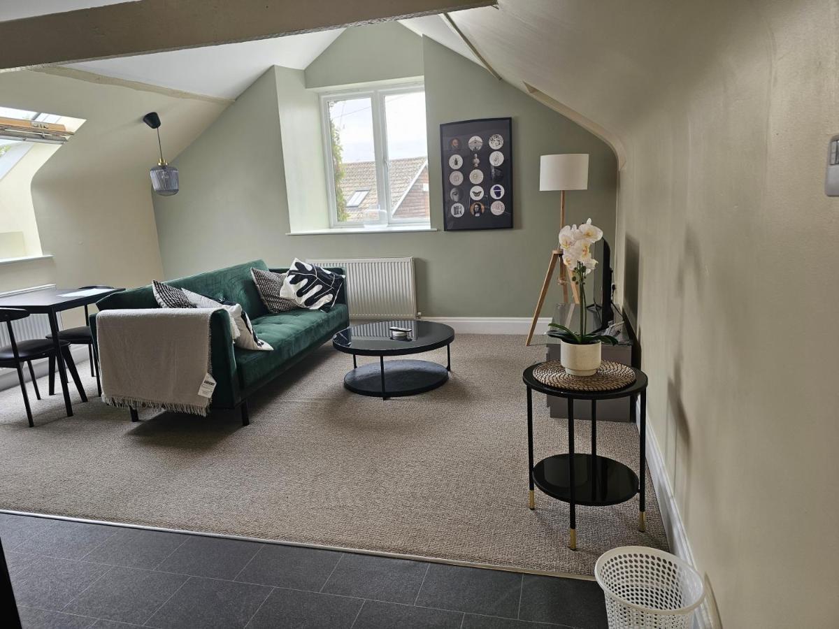 Charming 1-Bed Loft In Caerleon Lejlighed Newport  Eksteriør billede