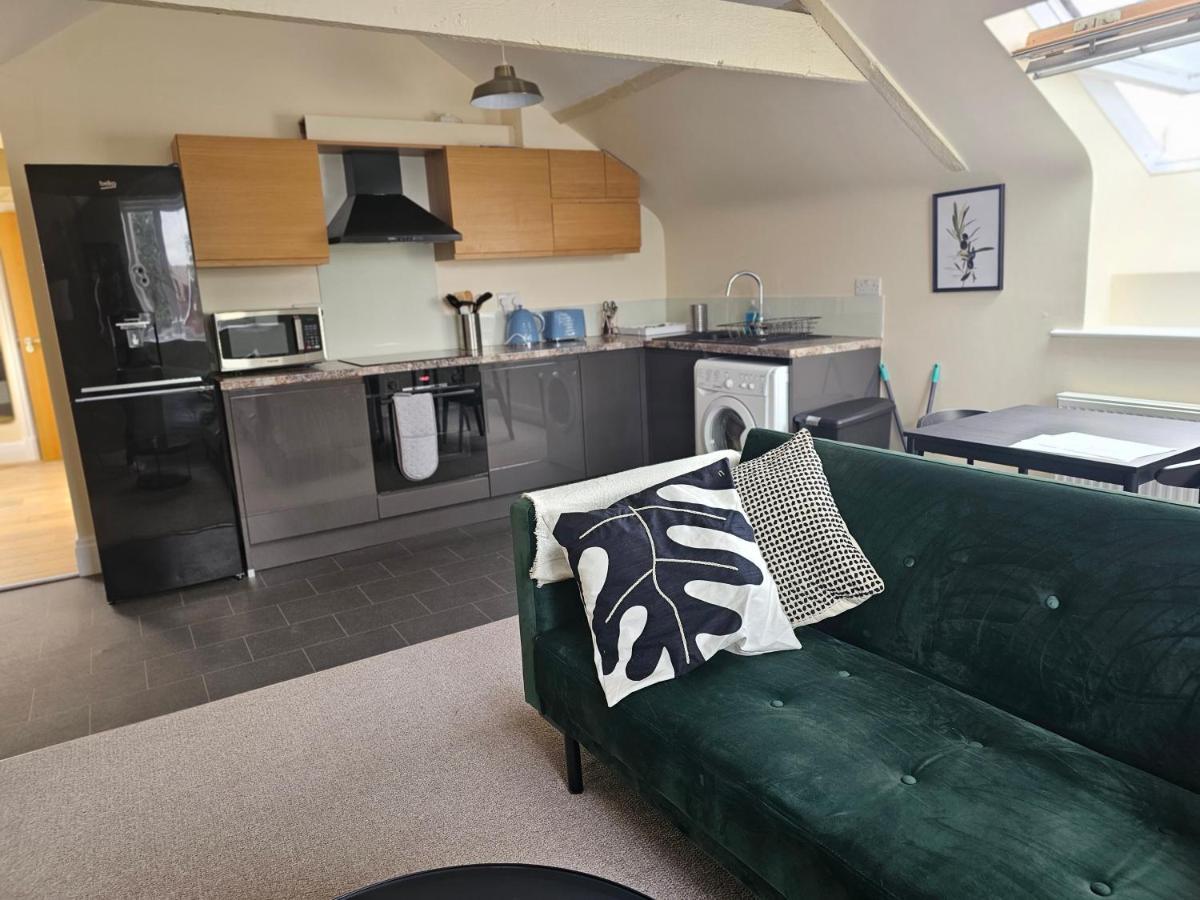 Charming 1-Bed Loft In Caerleon Lejlighed Newport  Eksteriør billede